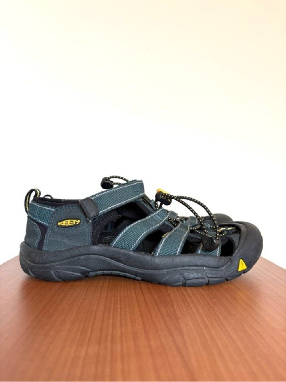 KEEN Newport H2 Water Sandals EU Size 39 Youth 6 / Women's 8 Teal Black